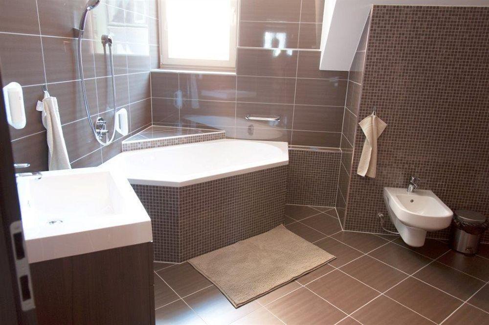 Apartmany Becherplatz Karlowe Wary Zewnętrze zdjęcie